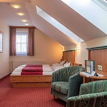 Oberjörg Hotel
