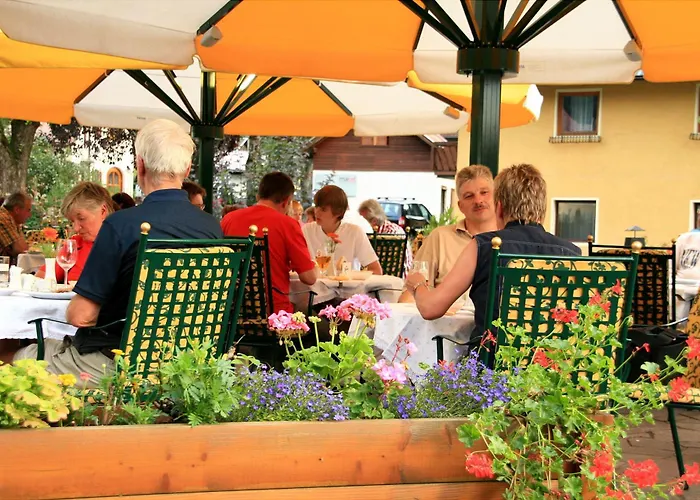 מלון Oberjoerg Rattendorf